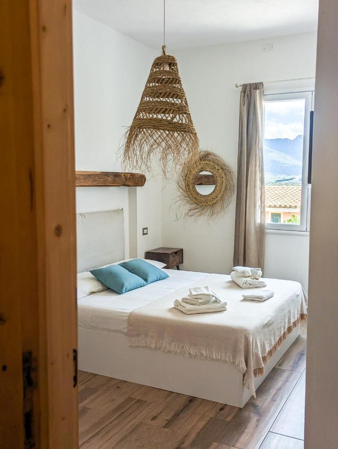 Arya Room วิลลัสซีมีอุส ภายนอก รูปภาพ